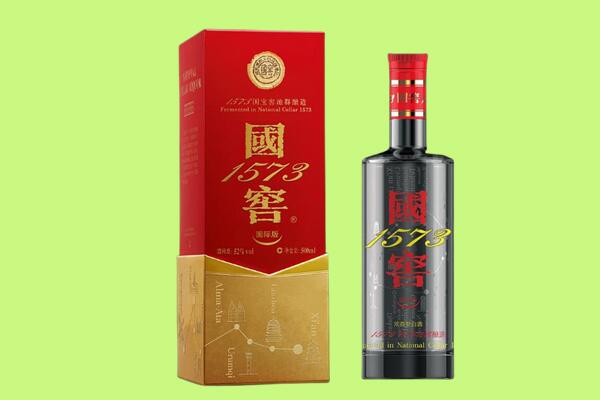 拜城县回收国窖1573.jpg
